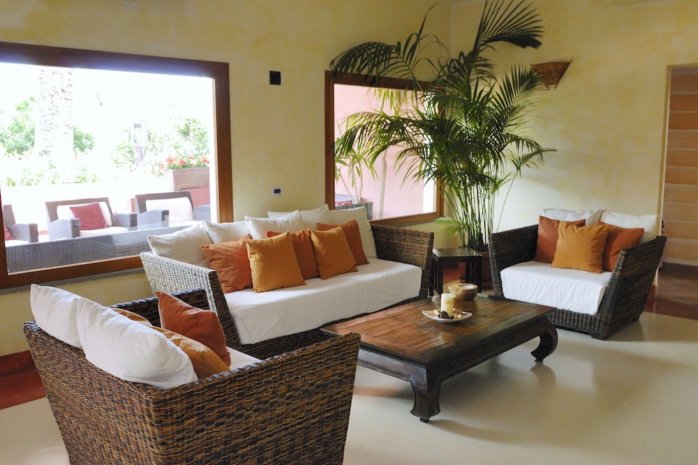 Cala Rosa Club Hotel — Hotel rooms in Stintino, Sardinia