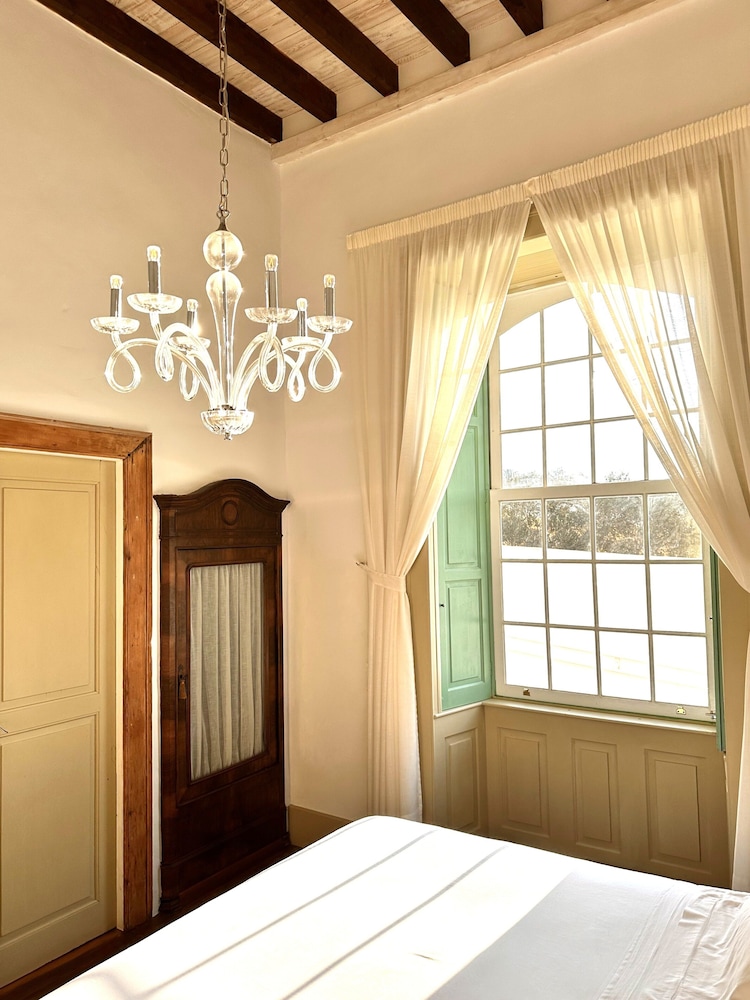 La Casa de los Naranjos — Hotel rooms in Haria, Canary Islands
