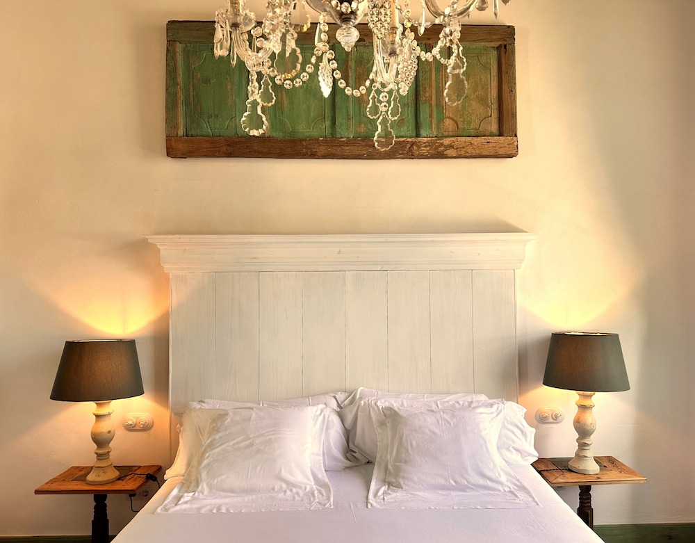 La Casa de los Naranjos — Hotel rooms in Haria, Canary Islands