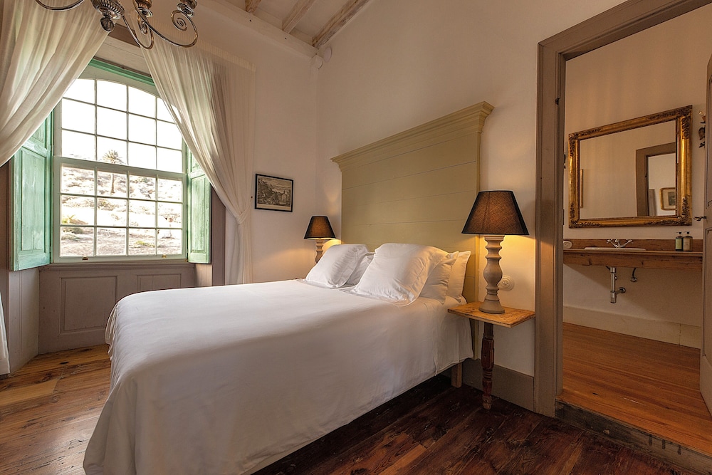 La Casa de los Naranjos — Hotel rooms in Haria, Canary Islands