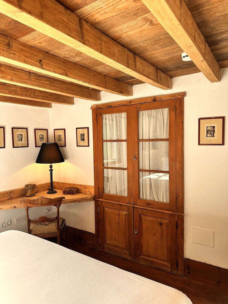 La Casa de los Naranjos — Hotel rooms in Haria, Canary Islands