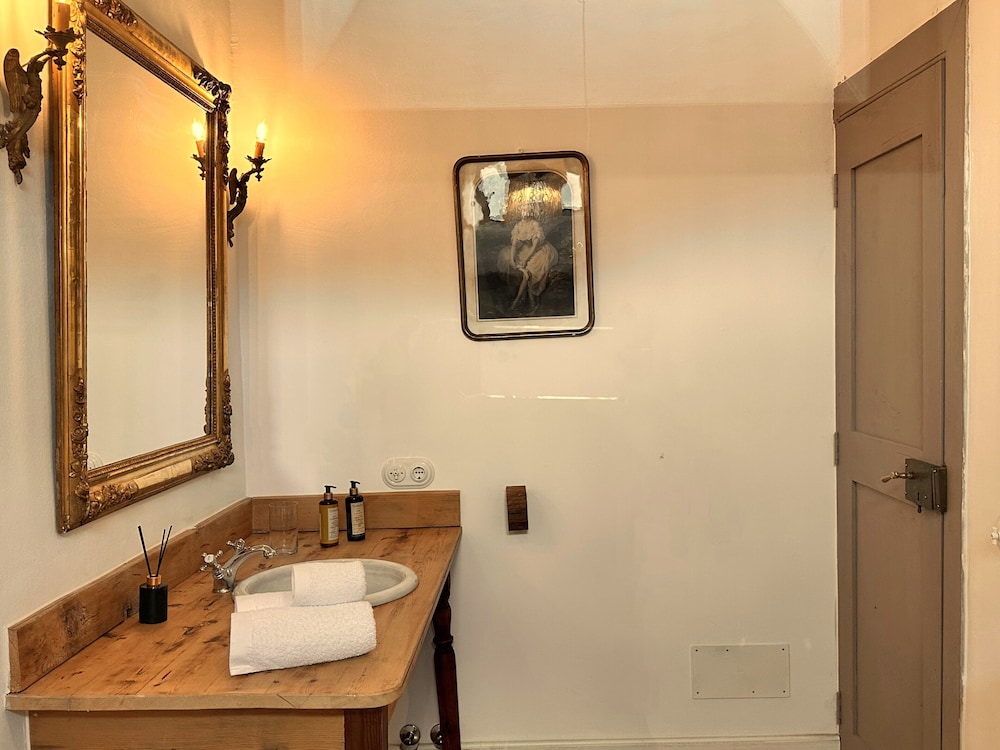 La Casa de los Naranjos — Hotel rooms in Haria, Canary Islands