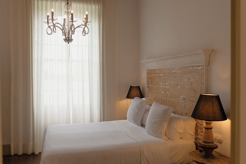 La Casa de los Naranjos — Hotel rooms in Haria, Canary Islands