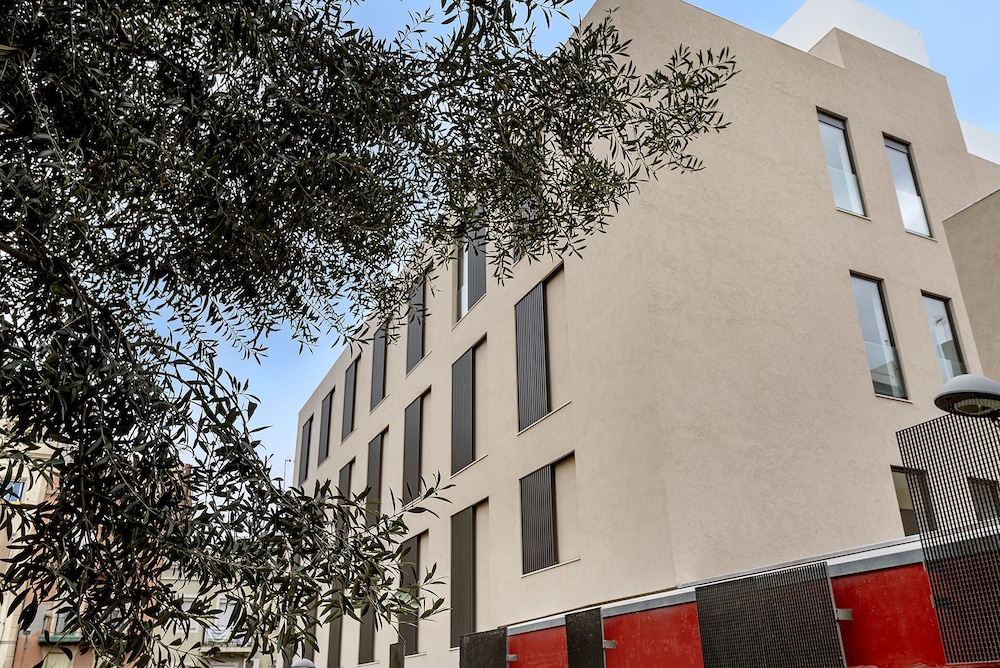 Hotel Orangine — Hotel building in Barcelona, Catalonia