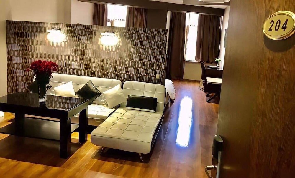 Orion Tbilisi - zdjęcie 4