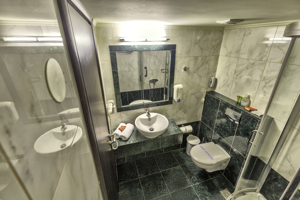 Sofia Hotel — Hotel rooms in Heraklion