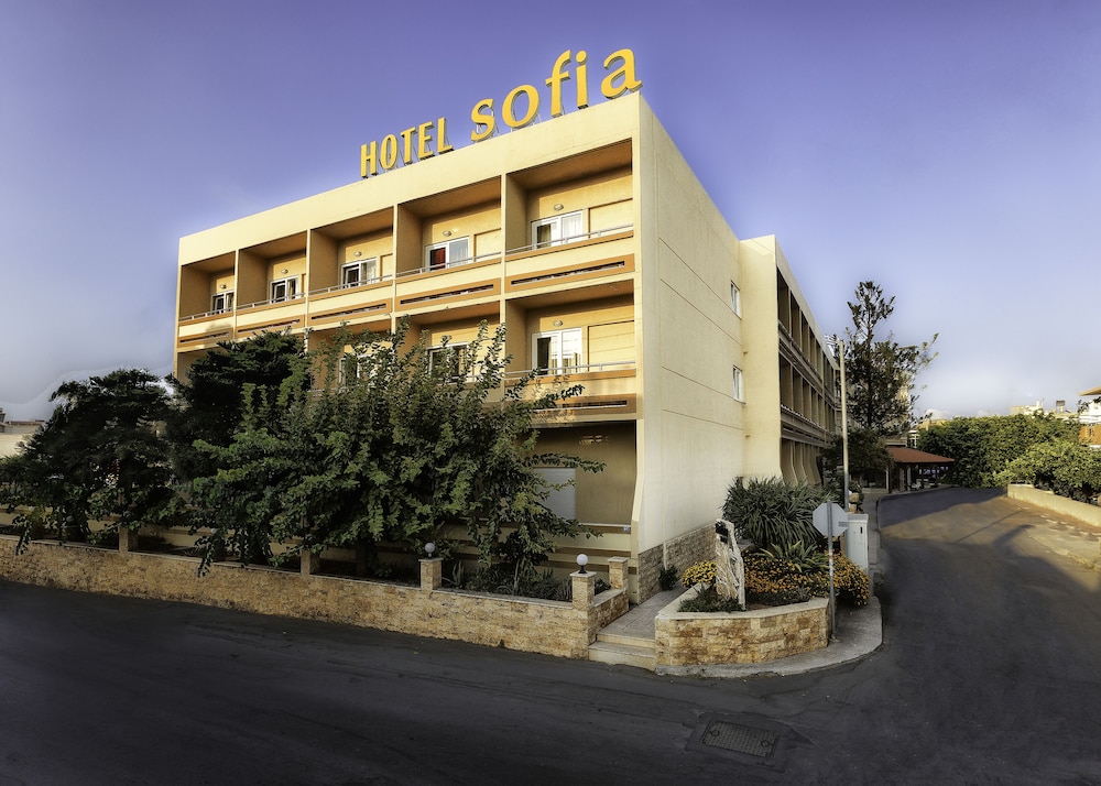 Sofia Hotel — Hotel building in Heraklion