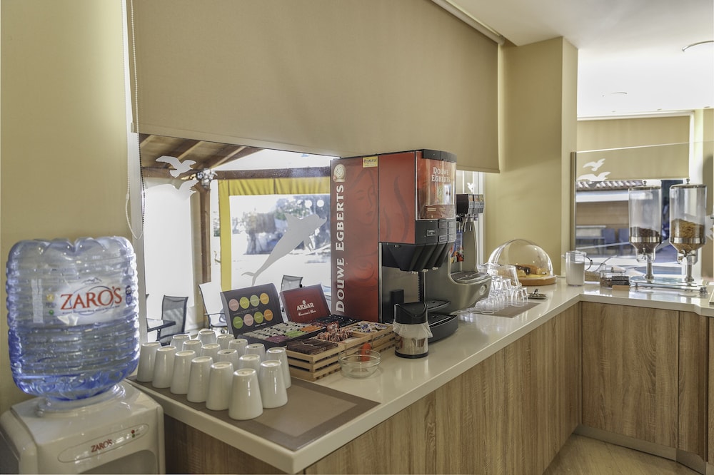 Sofia Hotel — Restaurant & bars in Heraklion