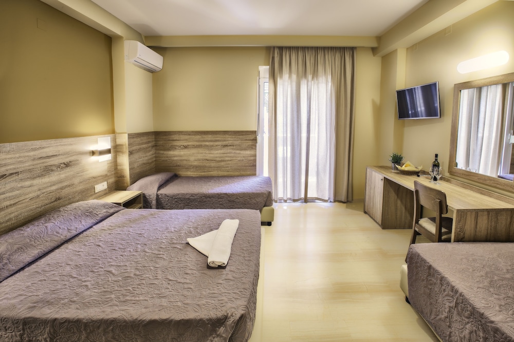 Sofia Hotel — Hotel rooms in Heraklion