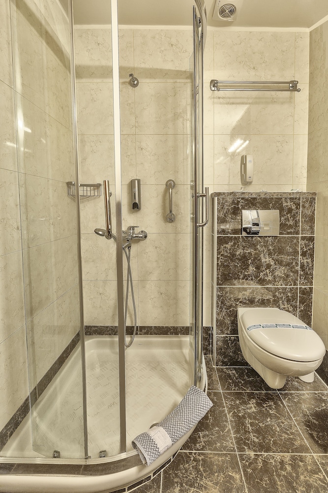 Sofia Hotel — Hotel rooms in Heraklion