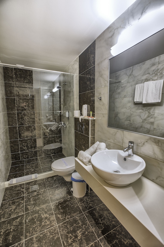 Sofia Hotel — Hotel rooms in Heraklion