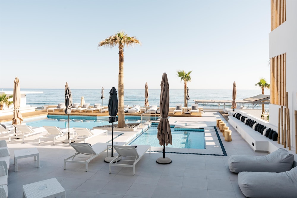 Petradi Beach Lounge Hotel by GHH — Swimming pool in Rethymnon