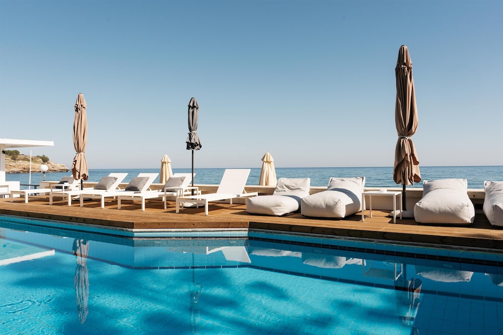 Petradi Beach Lounge Hotel by GHH — Swimming pool in Rethymnon