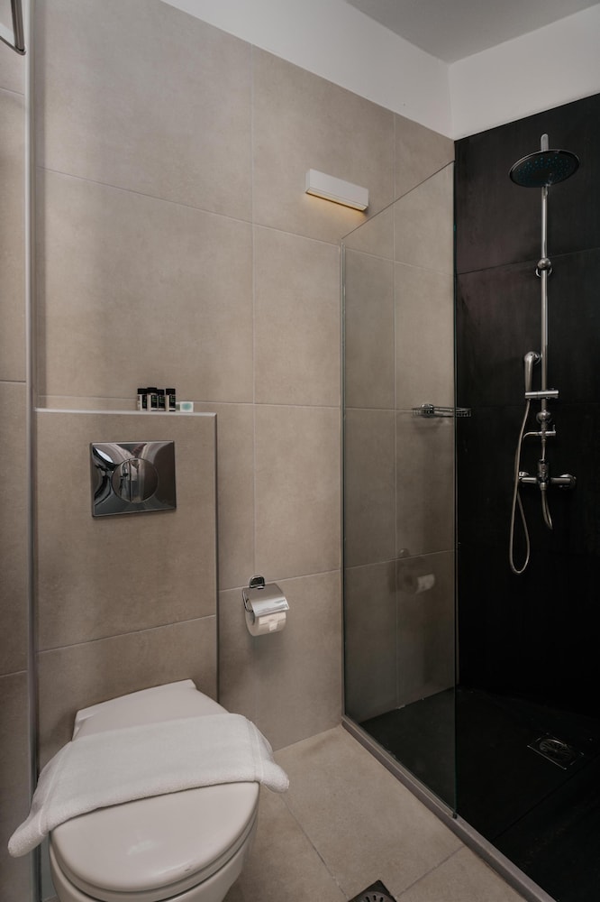 Petradi Beach Lounge Hotel by GHH — Hotel rooms in Rethymnon