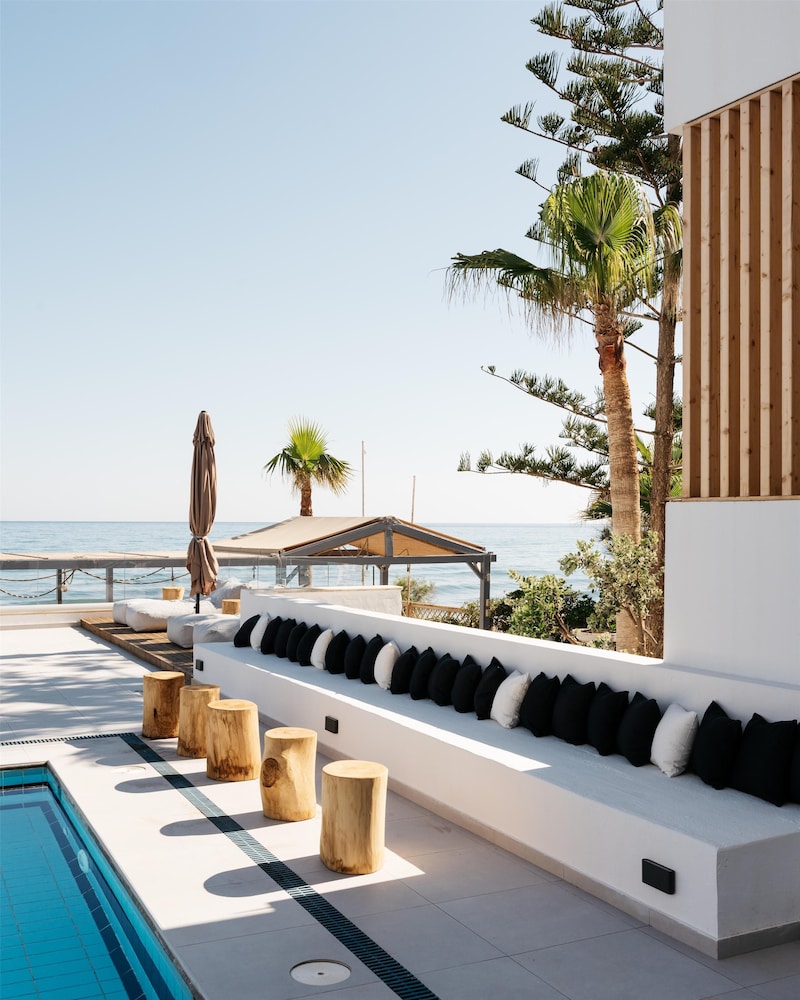 Petradi Beach Lounge Hotel by GHH — Swimming pool in Rethymnon