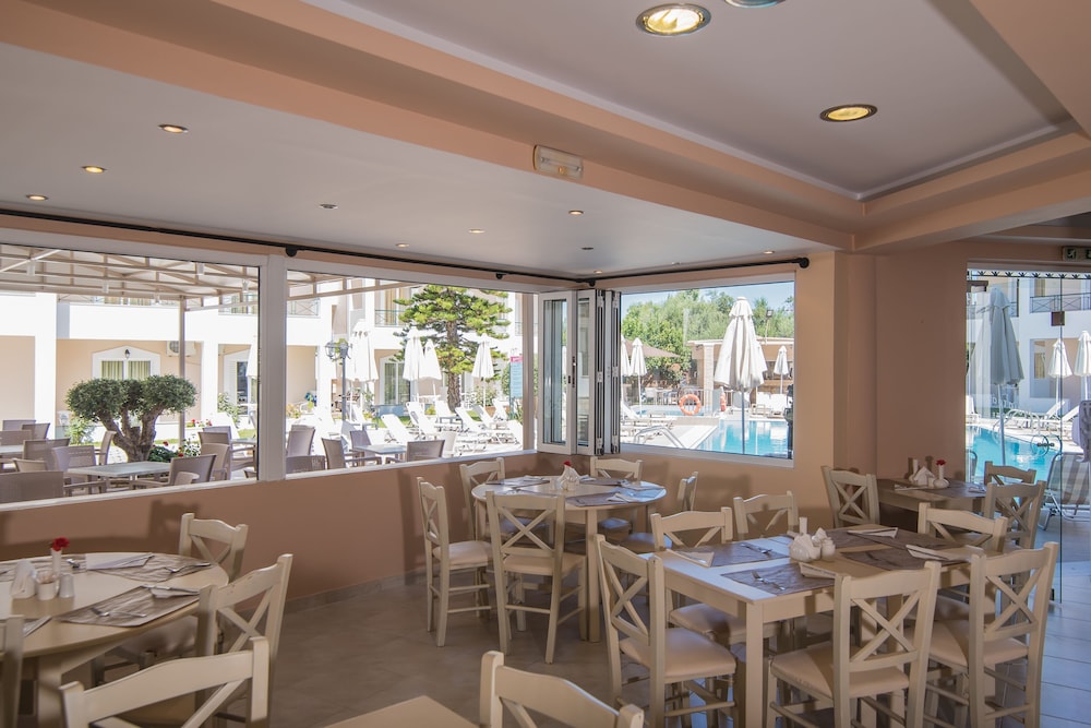 Maistrali Hotel Zante — Restaurant & bars in Tsilivi, Ionian Islands