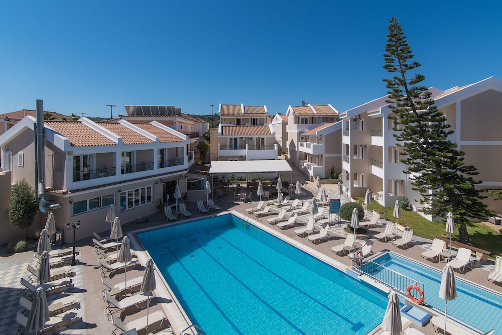 Maistrali Hotel Zante — Swimming pool in Tsilivi, Ionian Islands