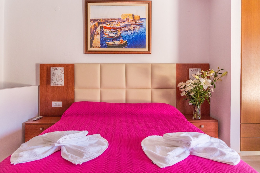 Mariamare apts — Hotel rooms in Stalida