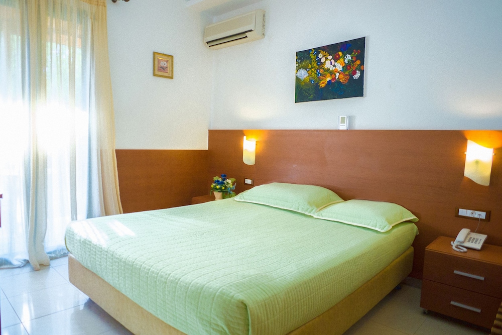 Mariamare apts — Hotel rooms in Stalida