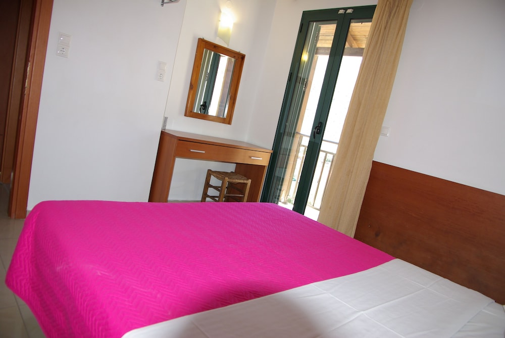 Mariamare apts — Hotel rooms in Stalida