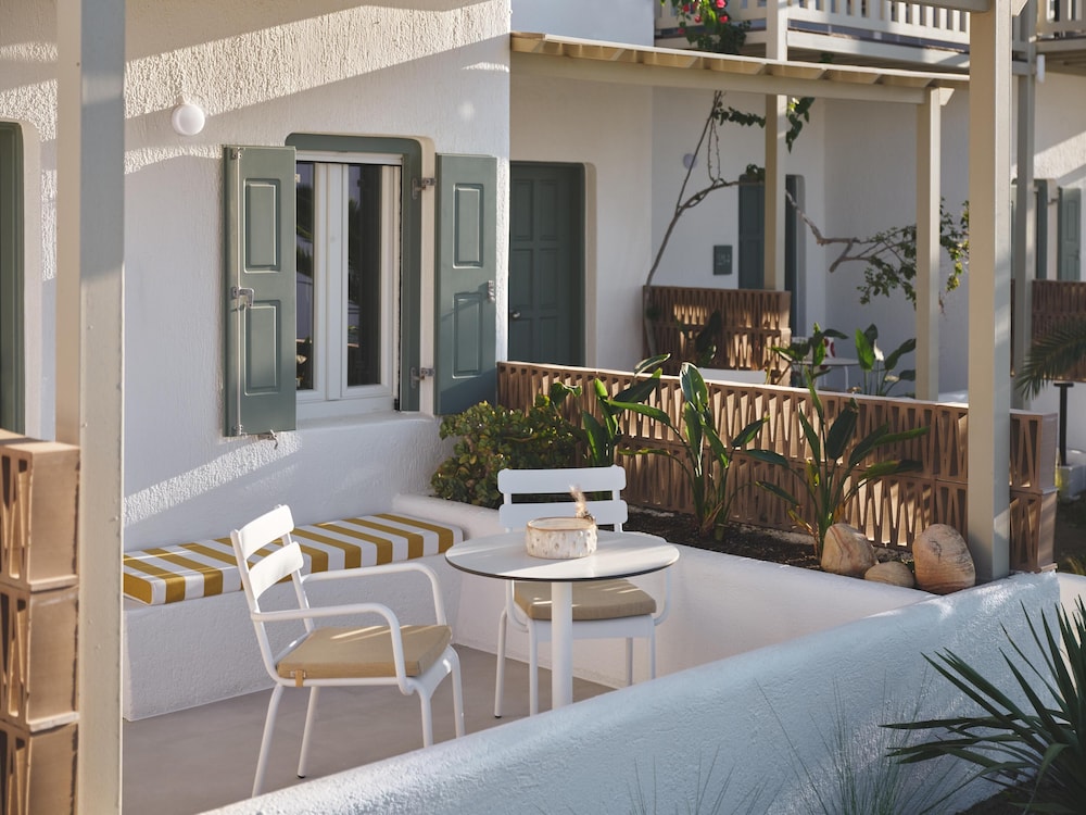 NUMO Mykonos Boutique Resort — Hotel building in Kalafatis, South Aegean