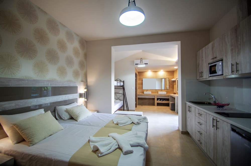 Paradise Apartments — Hotel rooms in Laganas, Ionian Islands