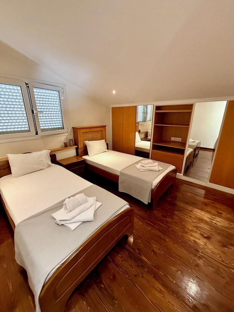 Paradise Apartments — Hotel rooms in Laganas, Ionian Islands