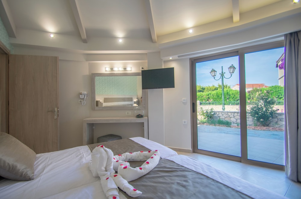 Paradise Apartments — Hotel rooms in Laganas, Ionian Islands