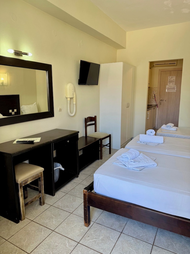 Paradise Apartments — Hotel rooms in Laganas, Ionian Islands