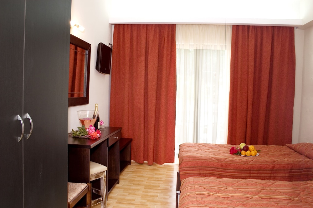 Paradise Apartments — Hotel rooms in Laganas, Ionian Islands