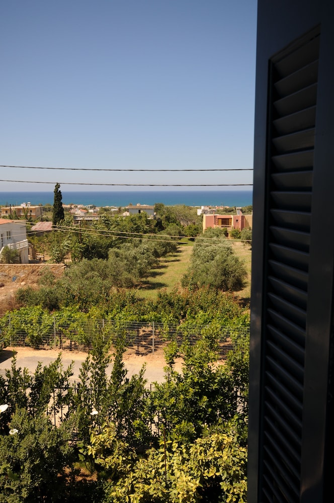 Metohi Georgila — Hotel rooms in Platanias