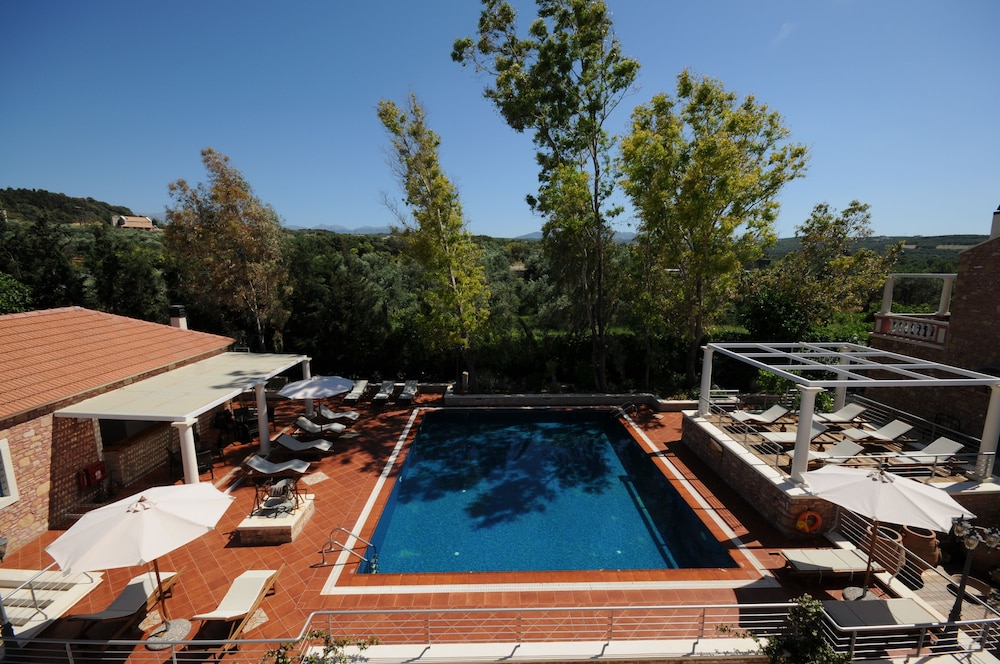 Metohi Georgila — Main photo in Platanias