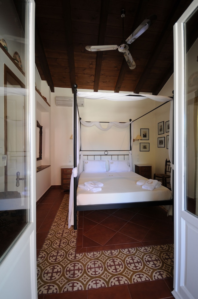 Metohi Georgila — Hotel rooms in Platanias
