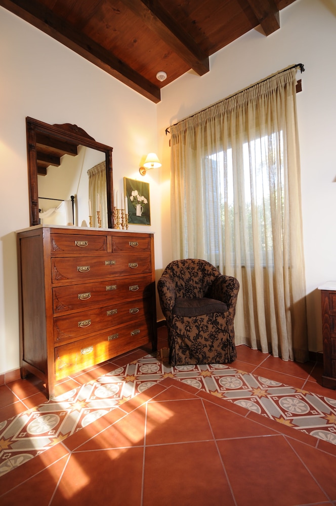 Metohi Georgila — Hotel rooms in Platanias