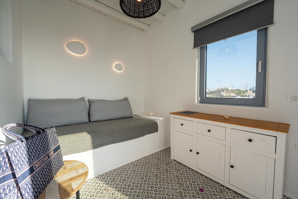 La Stella Stay — Hotel rooms in Glastros, South Aegean