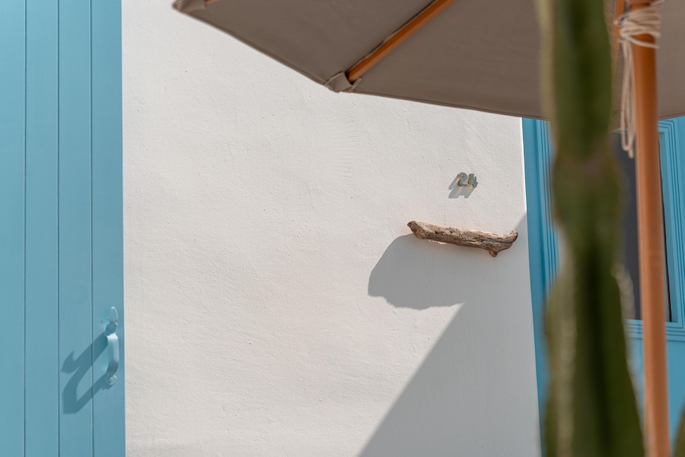 La Stella Stay — Hotel building in Glastros, South Aegean