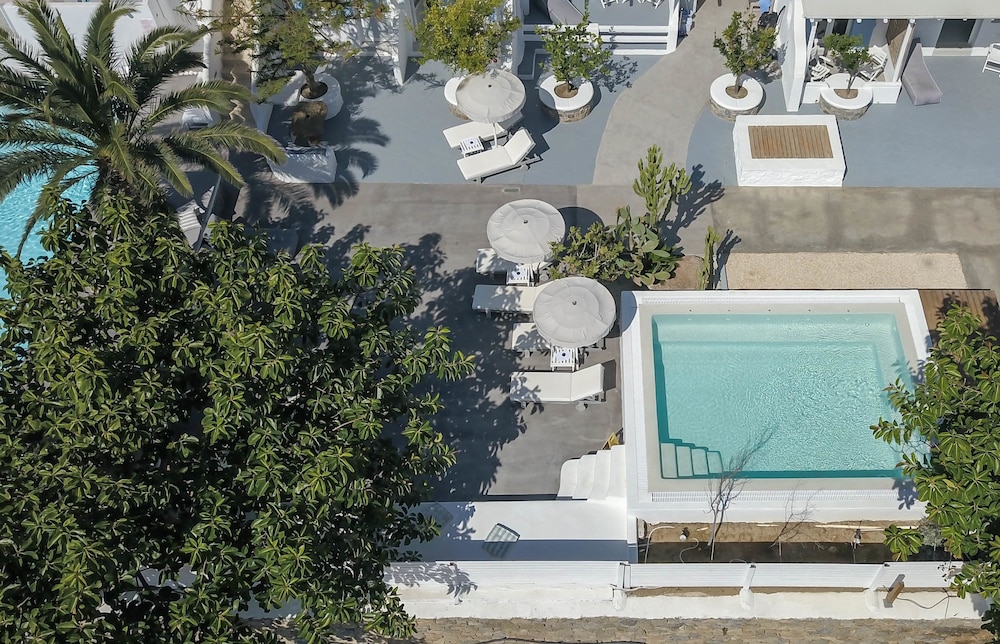 La Stella Stay — Swimming pool in Glastros, South Aegean