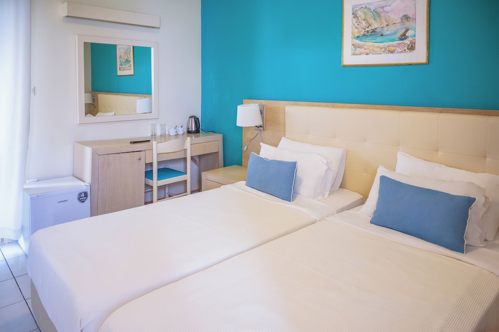 Princess Hotel — Hotel rooms in Lassi, Ionian Islands