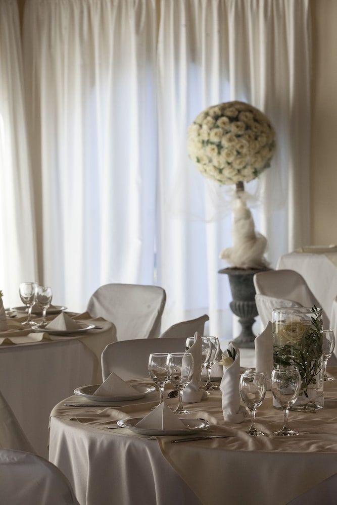 Princess Hotel — Restaurant & bars in Lassi, Ionian Islands