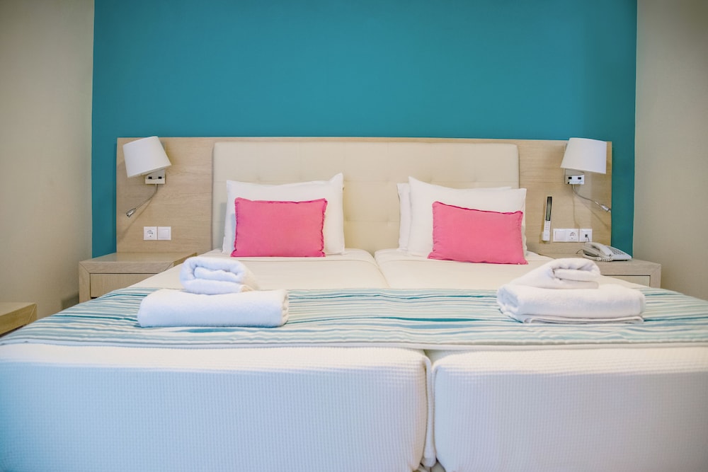Princess Hotel — Hotel rooms in Lassi, Ionian Islands