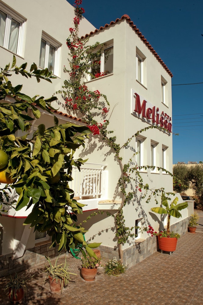 Melissa Apartments, Studios & Suites — Hotel building in Malia