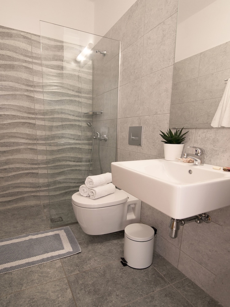Melissa Apartments, Studios & Suites — Hotel rooms in Malia