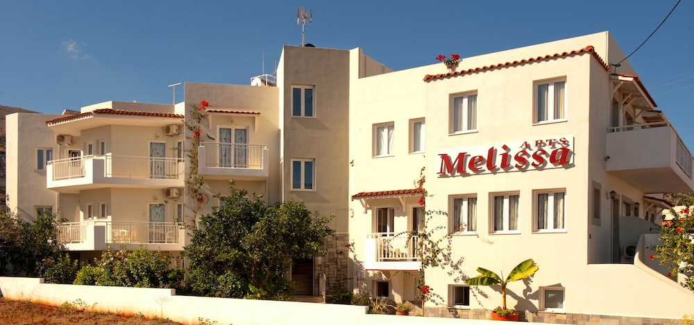 Melissa Apartments, Studios & Suites — Hotel building in Malia