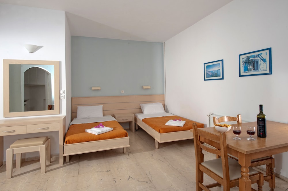 Melissa Apartments, Studios & Suites — Hotel rooms in Malia