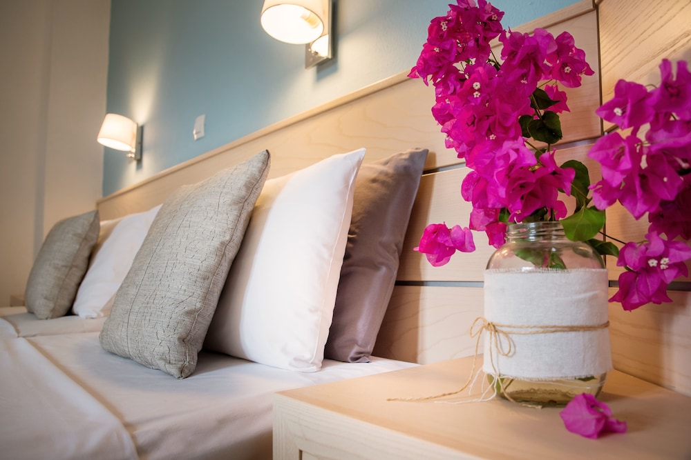 Melissa Apartments, Studios & Suites — Hotel rooms in Malia