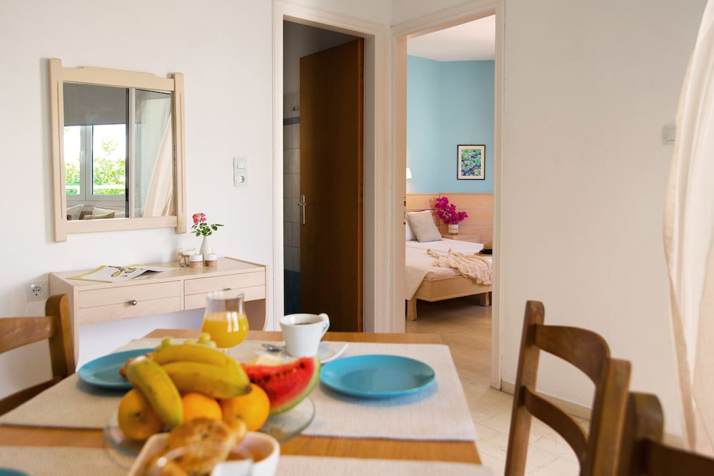 Melissa Apartments, Studios & Suites — Hotel rooms in Malia