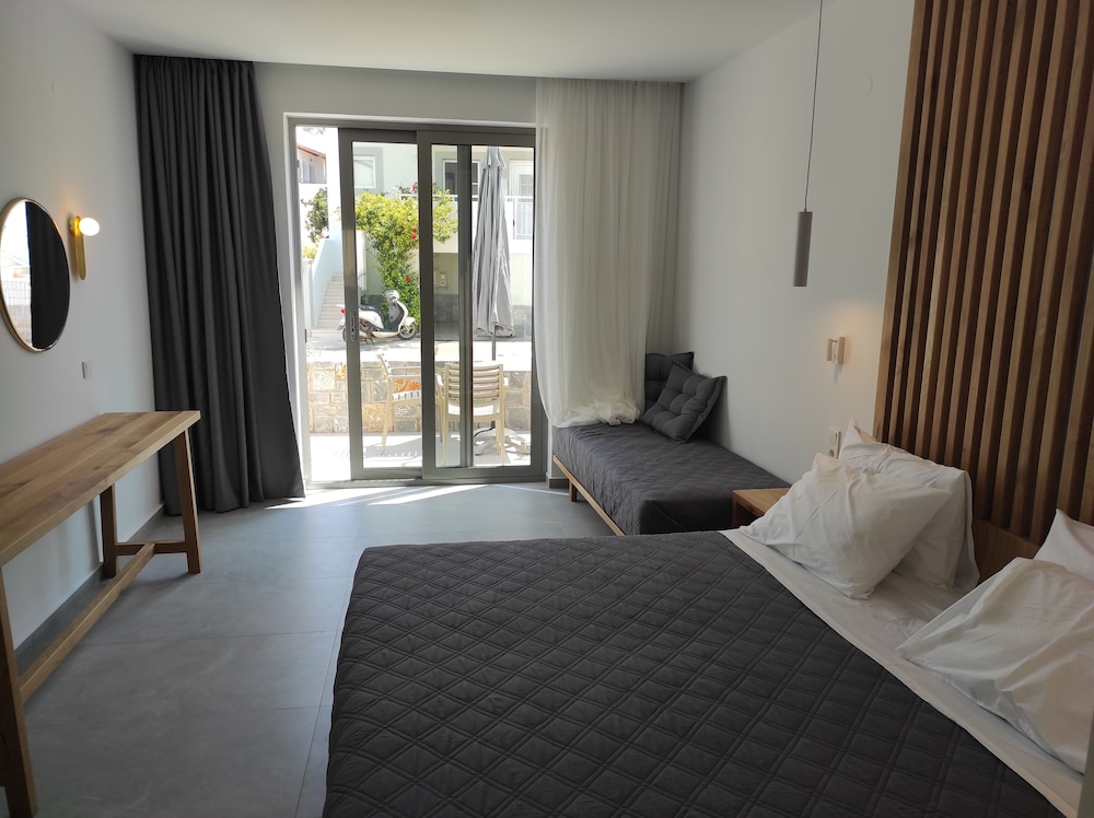 Melissa Apartments, Studios & Suites — Hotel rooms in Malia