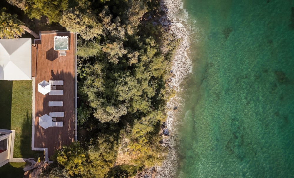 Erietta Aparthotel — Beach in Tsilivi, Ionian Islands