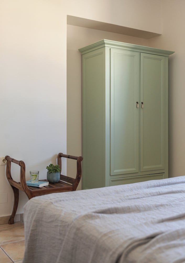 Erietta Aparthotel — Hotel rooms in Tsilivi, Ionian Islands