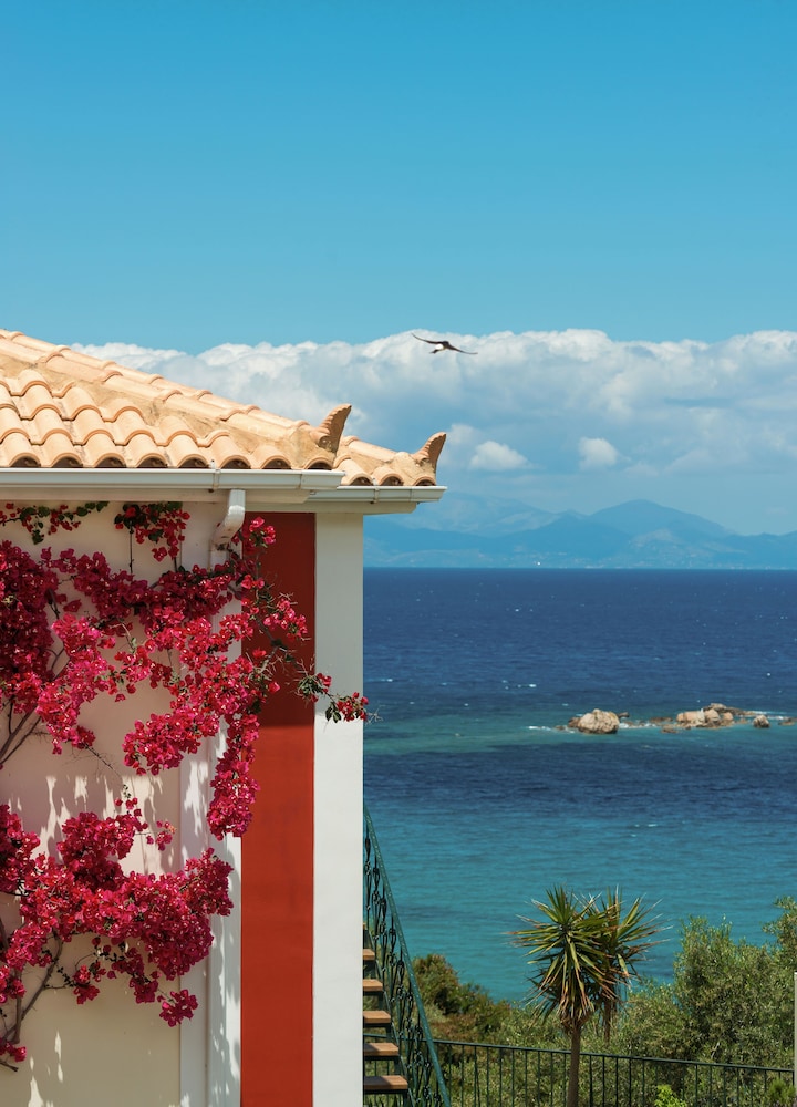 Erietta Aparthotel — Hotel building in Tsilivi, Ionian Islands